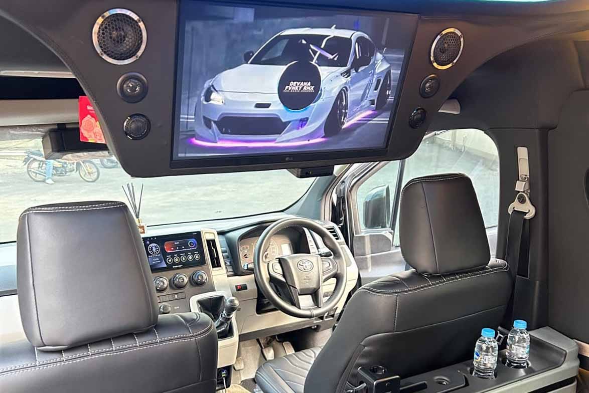 Sewa Hiace Luxury Jakarta